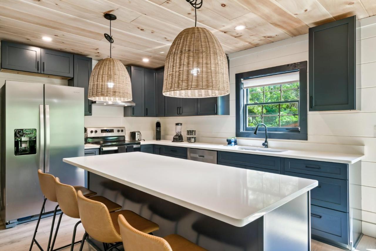 Whispering Pines Villa เซอเวียร์วีล ภายนอก รูปภาพ