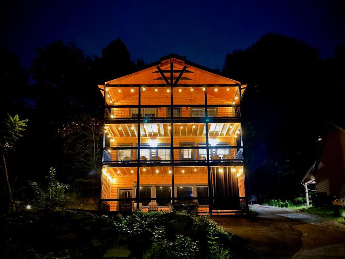 Whispering Pines Villa เซอเวียร์วีล ภายนอก รูปภาพ